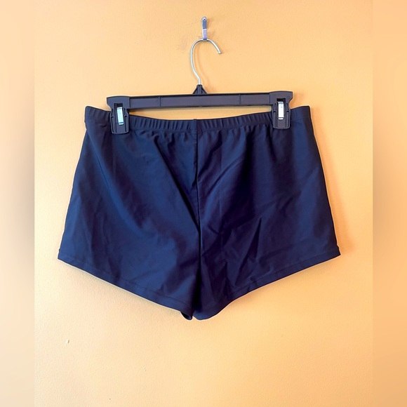 NWOT Two Pieces Swimsuit - Picture 7 of 13